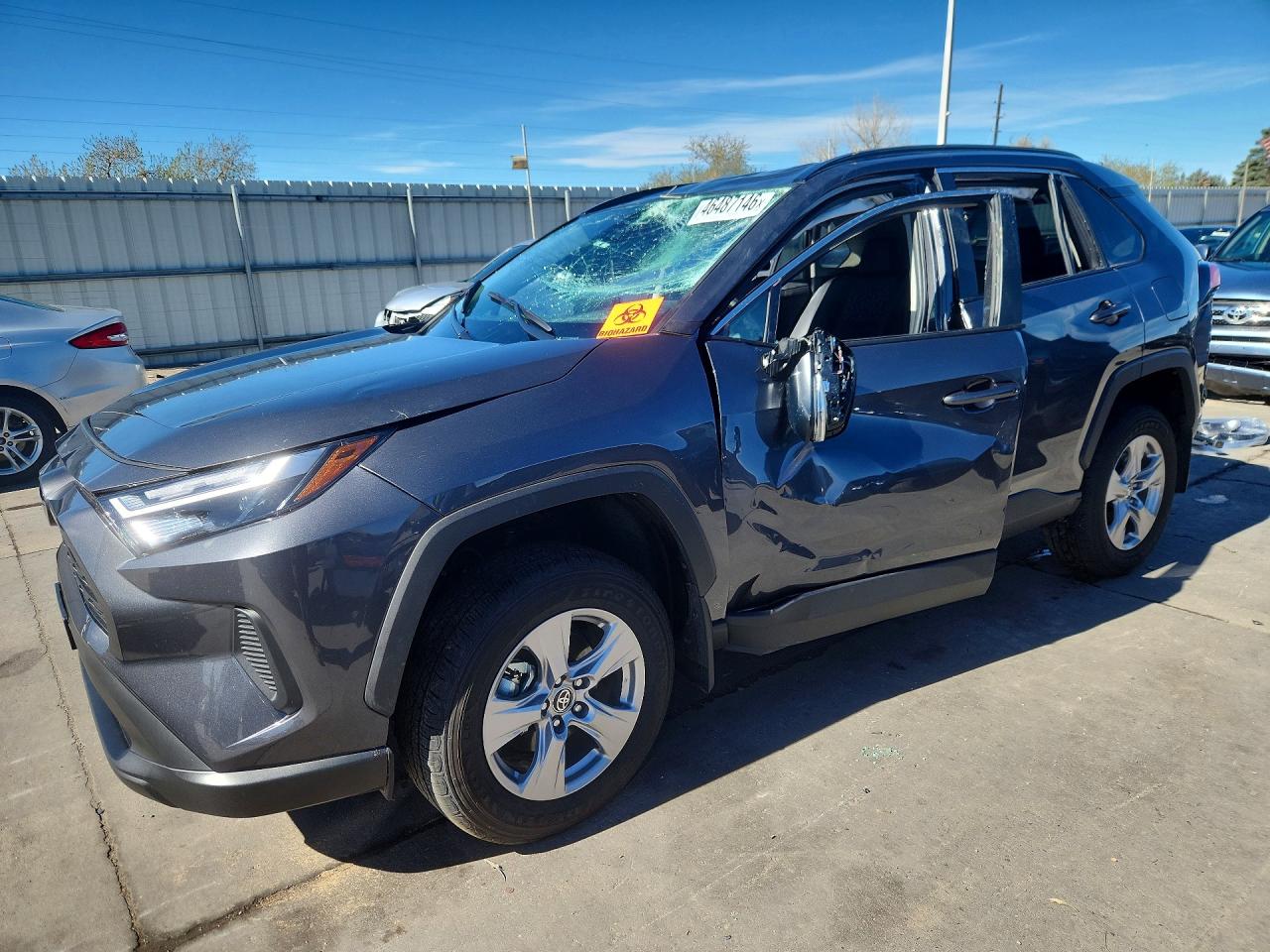 Salvage Toyota RAV4 Image