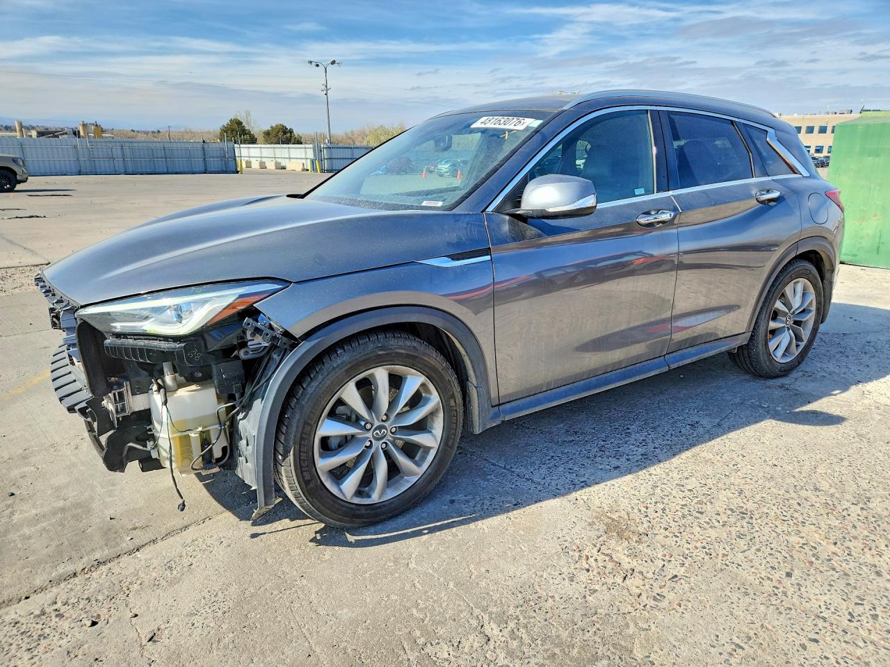 Salvage INFINITI Qx Image