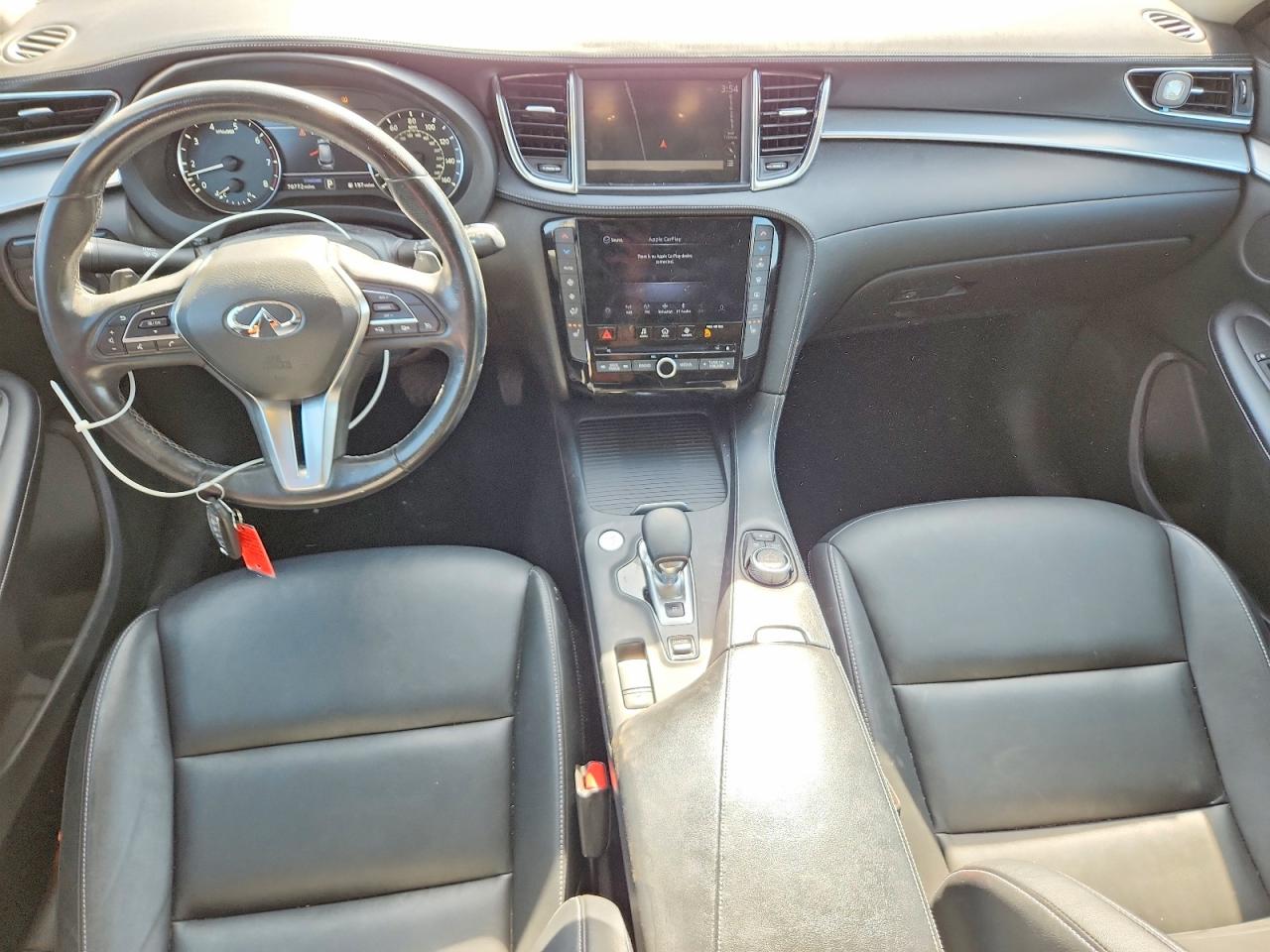 INFINITI Qx Luxe