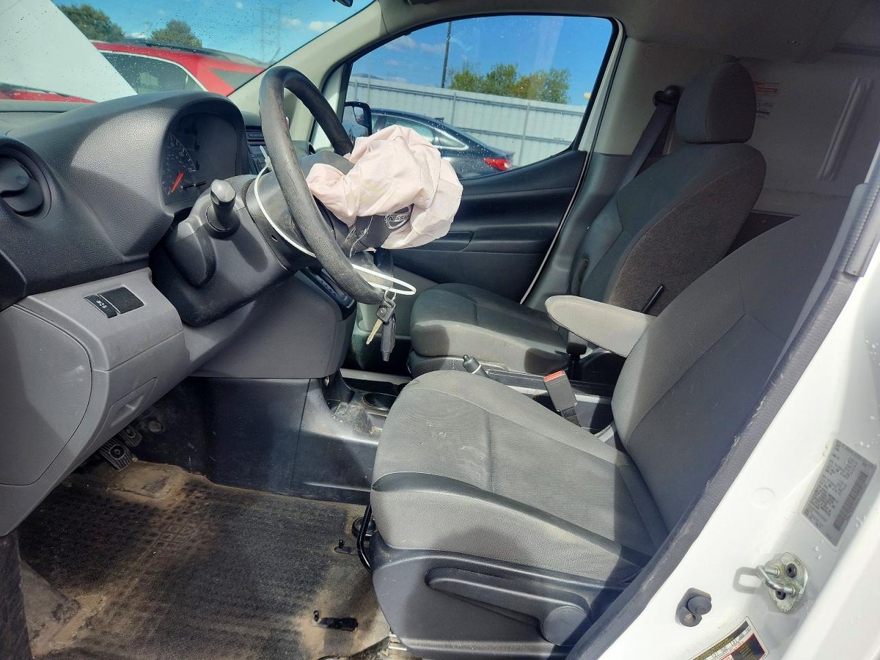 Nissan Nv S