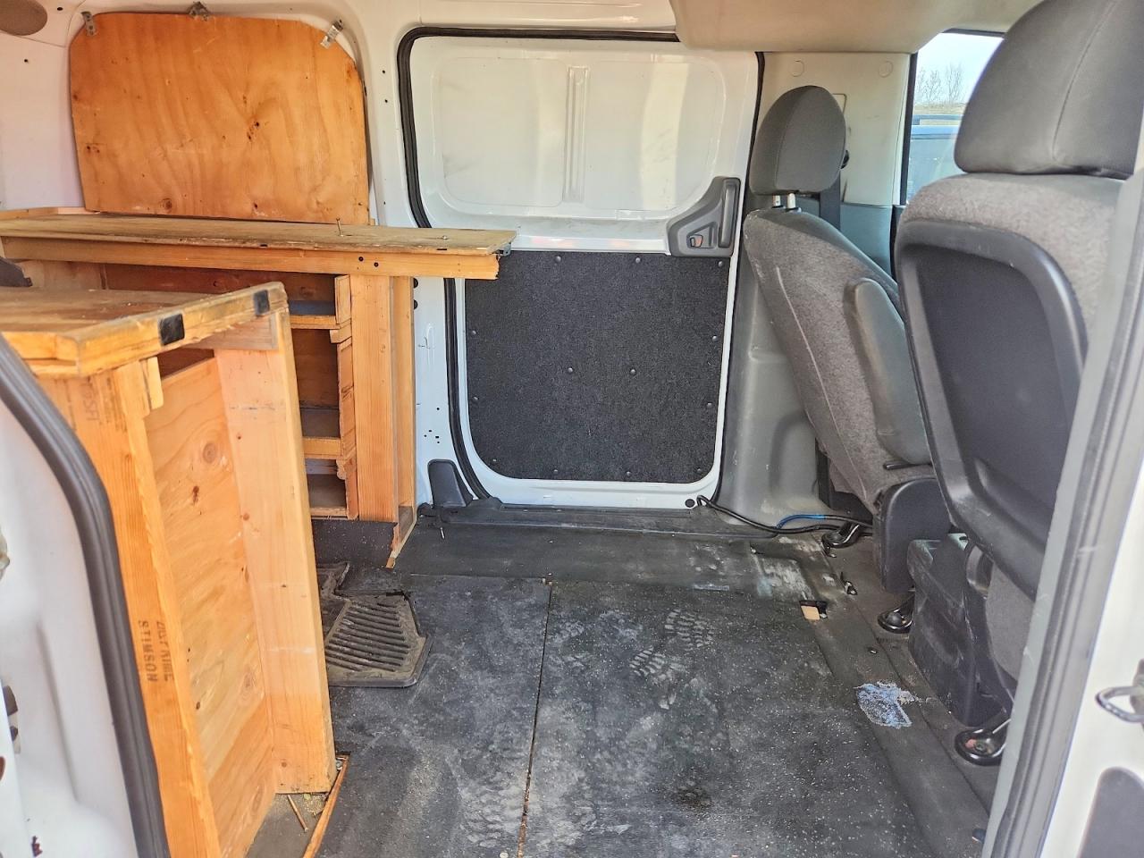 Nissan Nv S