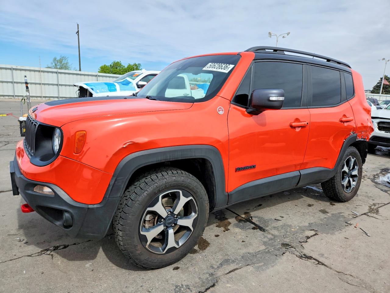 Salvage Jeep Renegade Image