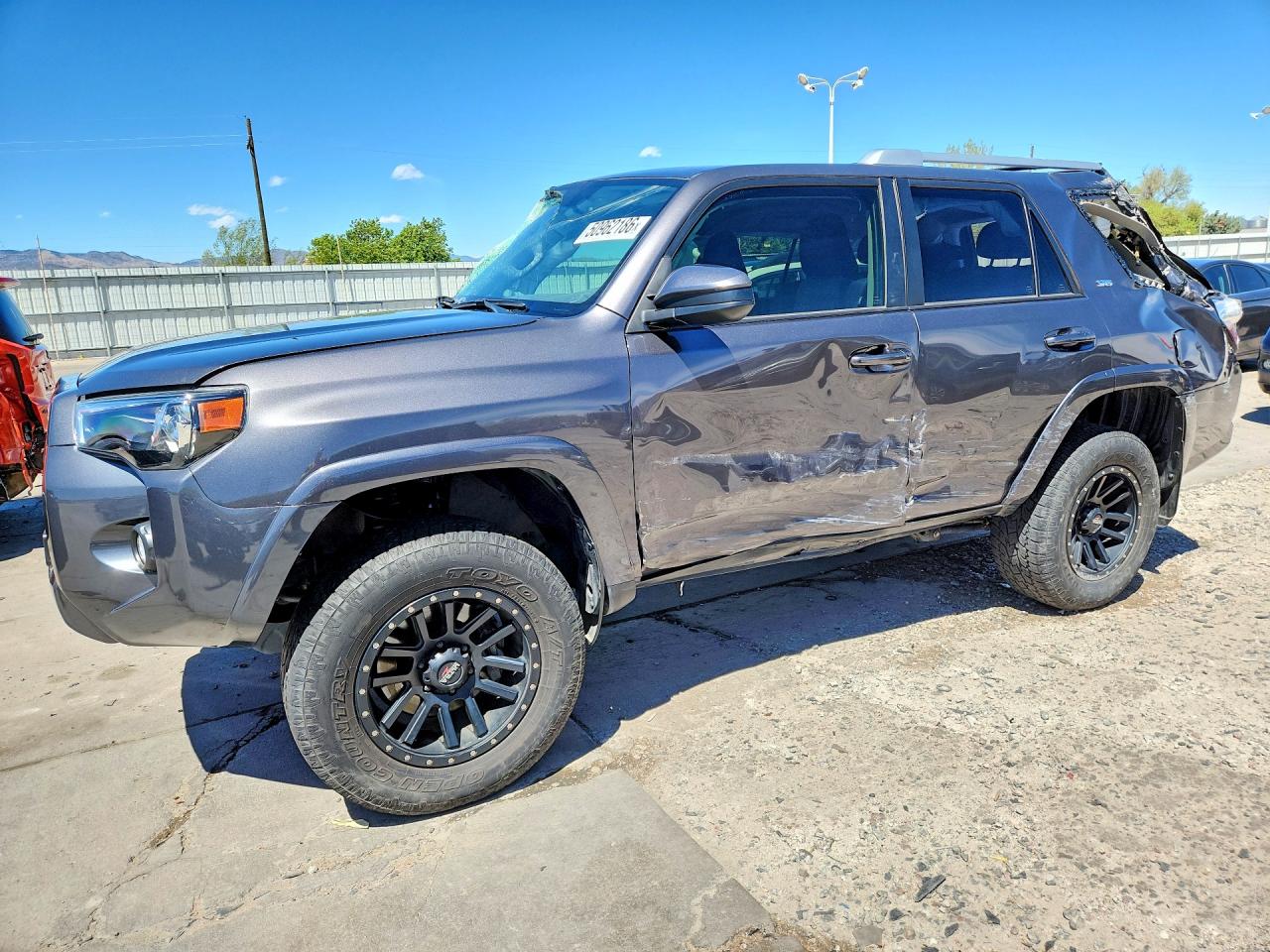Salvage Toyota 4Runner Image