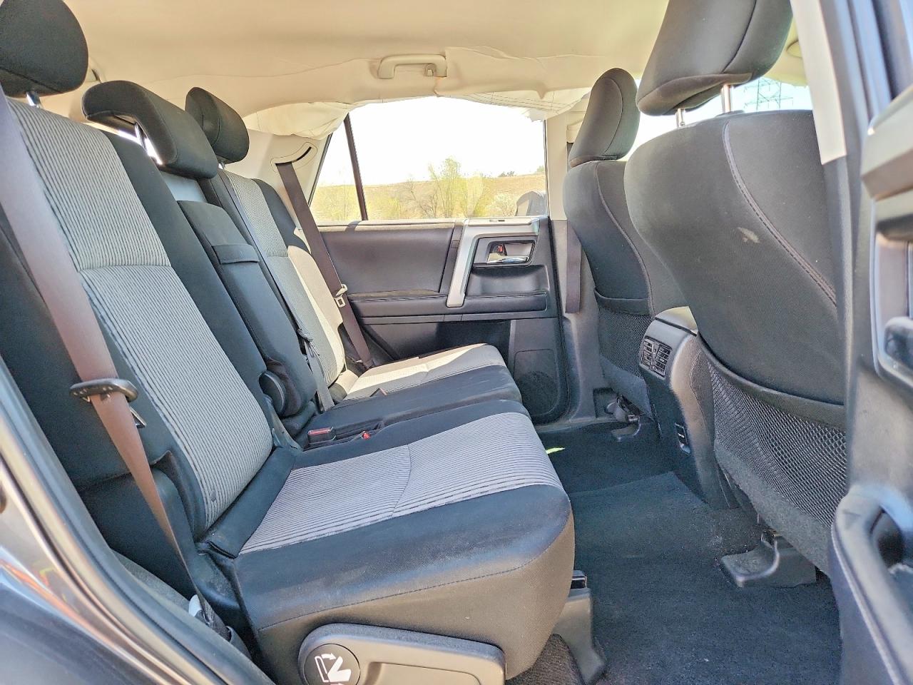 Toyota 4Runner Sr5