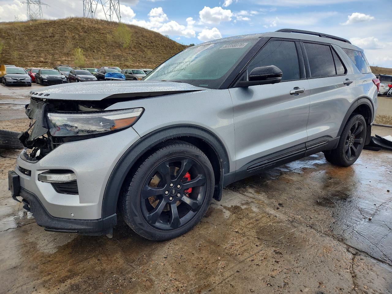 Salvage Ford Explorer Image