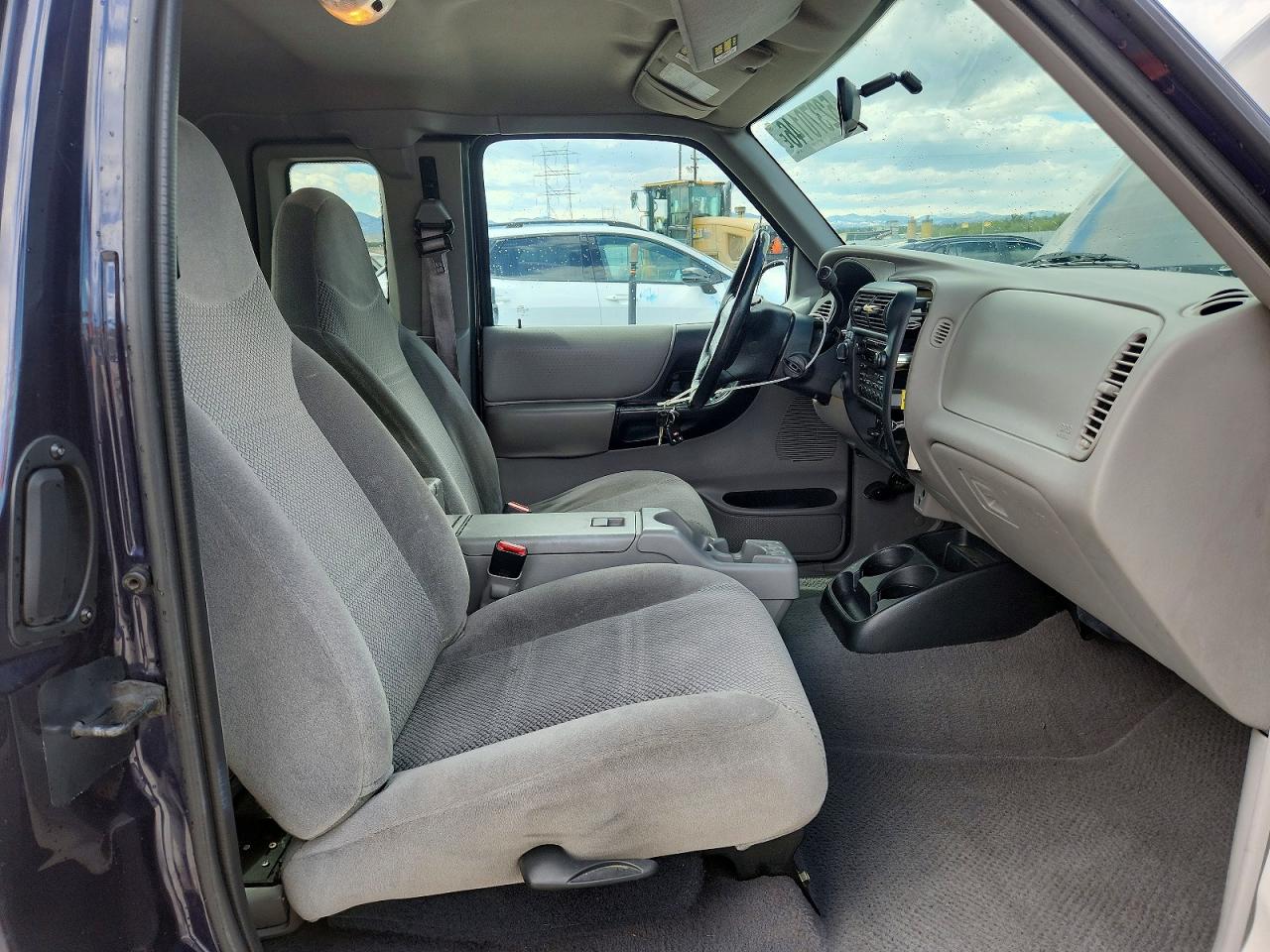 Ford Ranger Super Cab