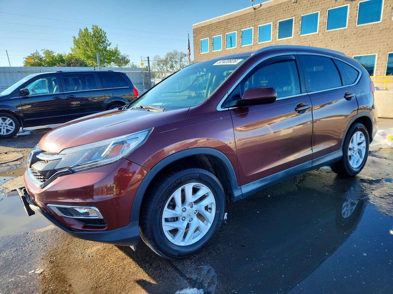Salvage Honda Crv Image
