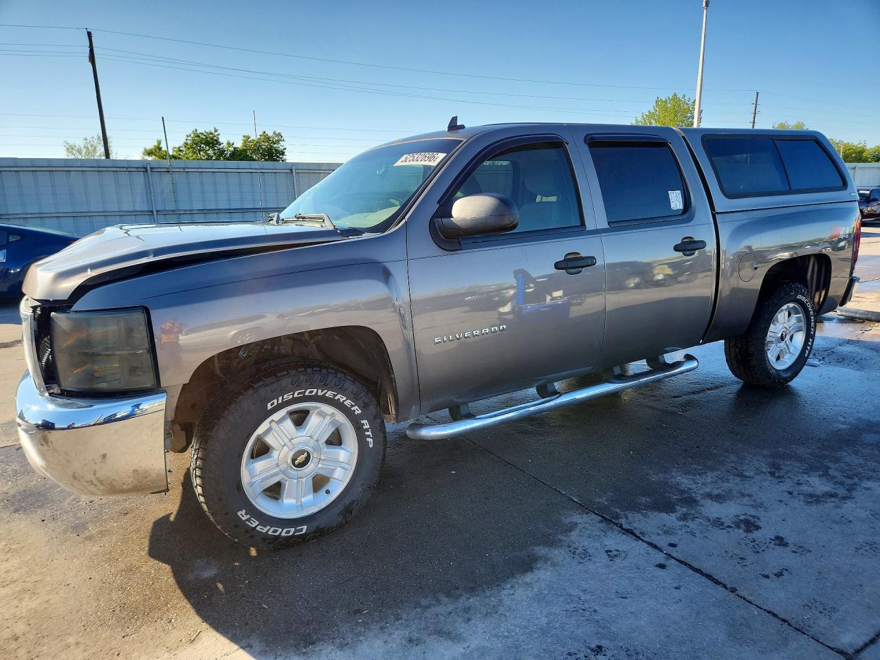 Salvage Chevrolet Silverado Image