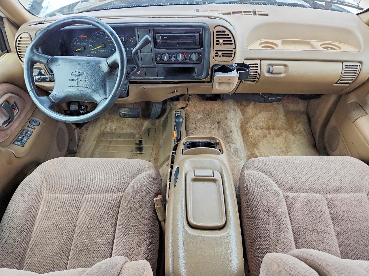 Chevrolet Suburban K2500