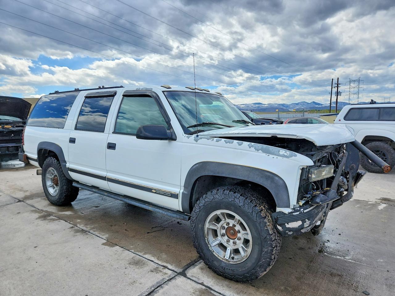 Chevrolet Suburban K2500