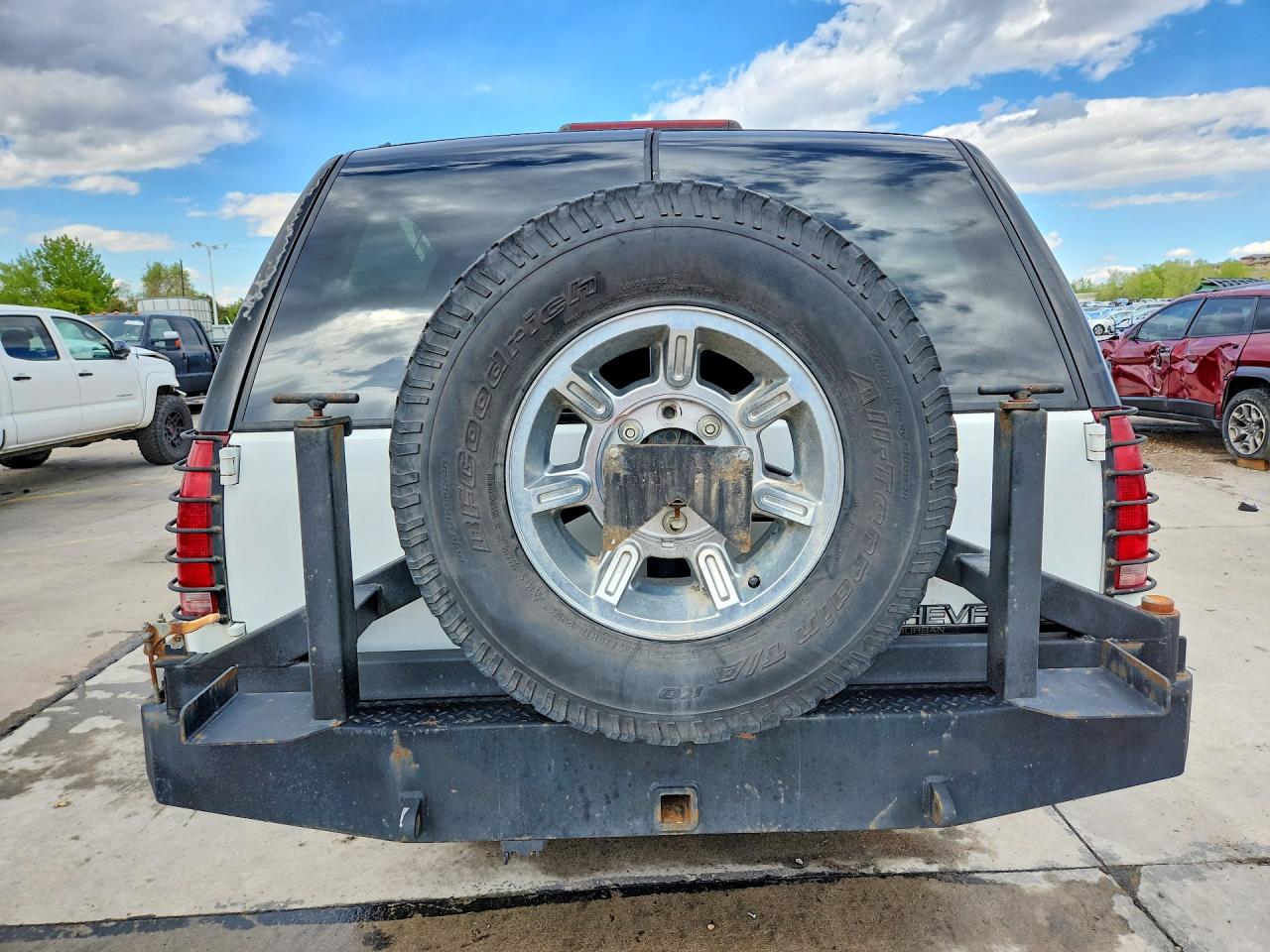 Chevrolet Suburban K2500