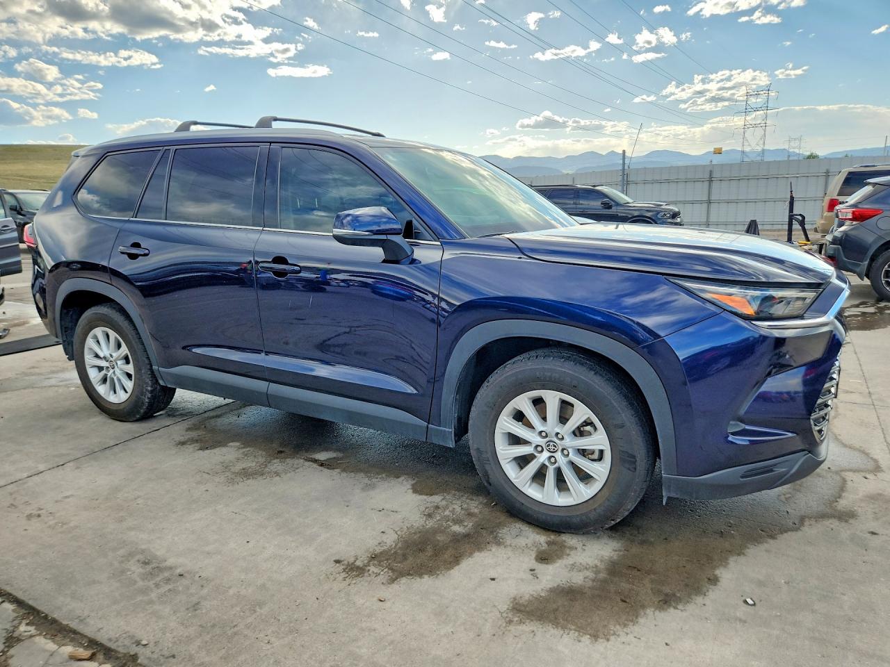 Toyota Grand High Xle