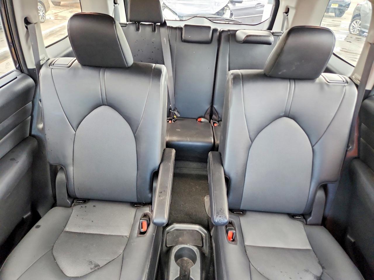 Toyota Grand High Xle
