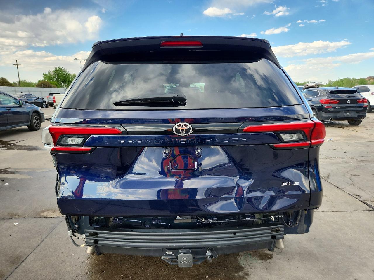 Toyota Grand High Xle