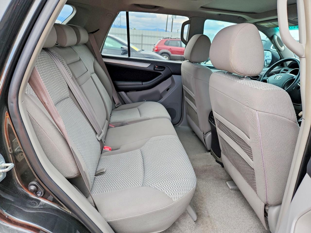 Toyota 4Runner Sr5