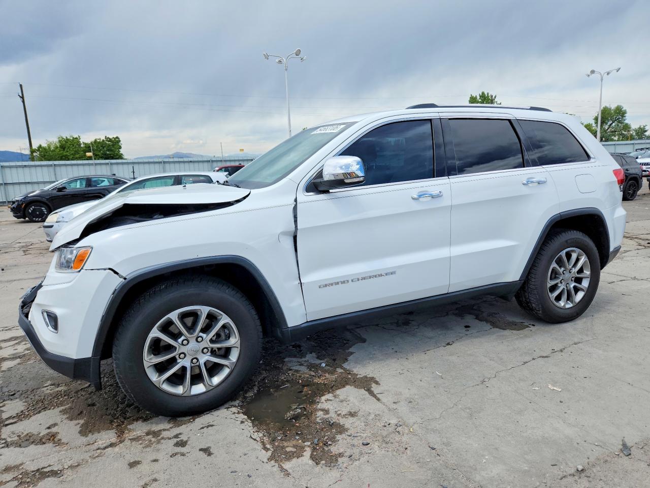 Salvage Jeep Grand Cherokee Image
