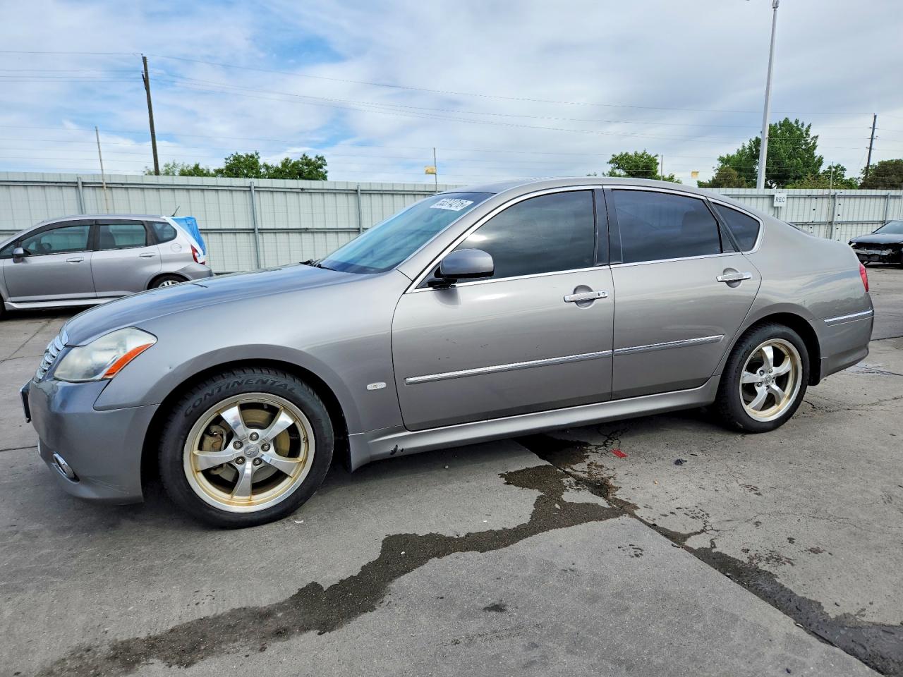 Salvage INFINITI M45 X Image