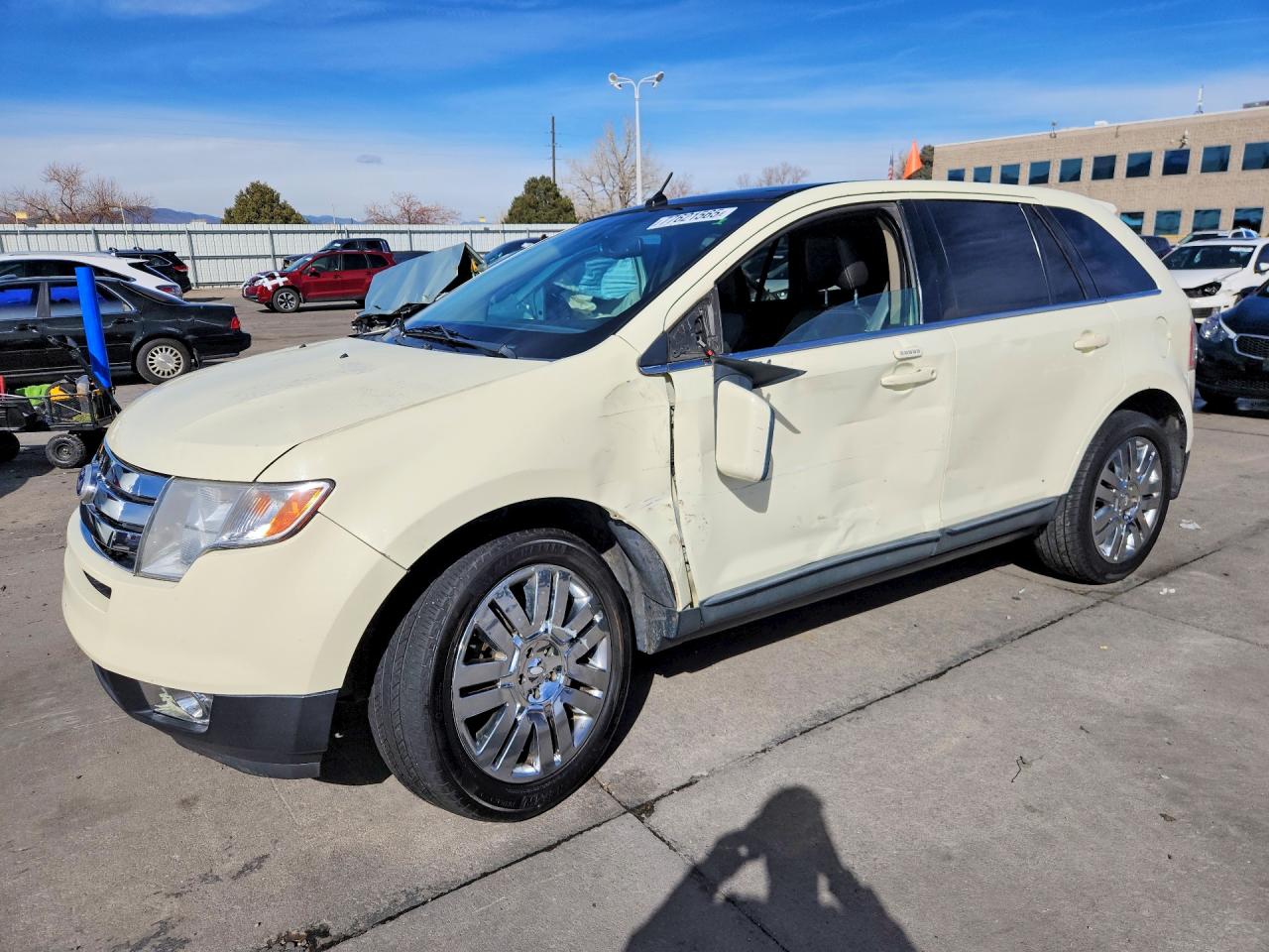 Salvage Ford Edge Image