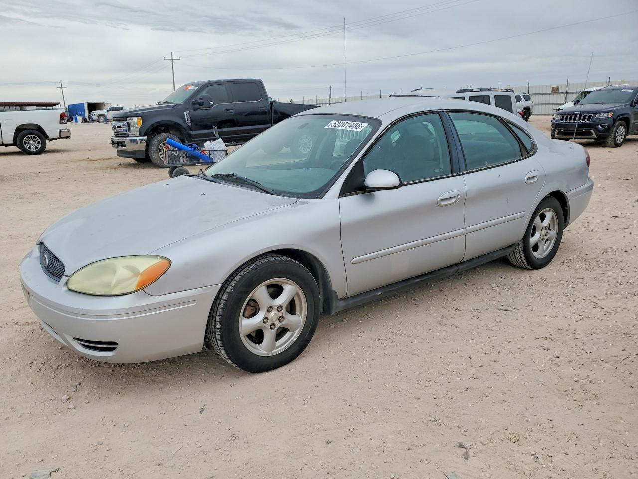Salvage Ford Taurus Image