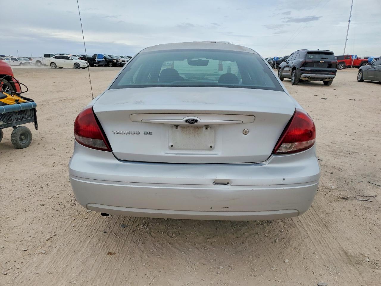 Ford Taurus Se