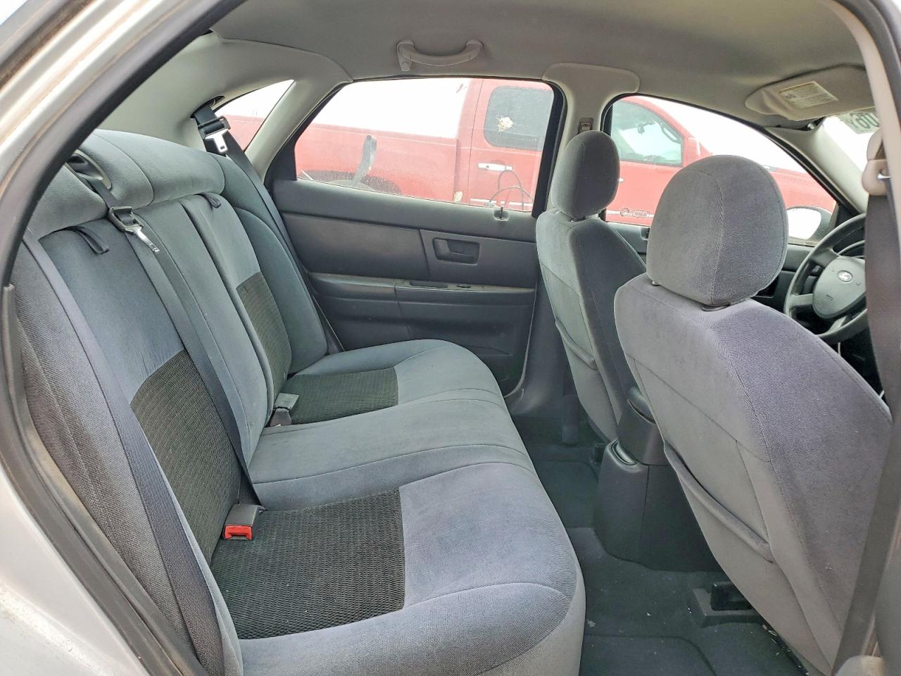 Ford Taurus Se