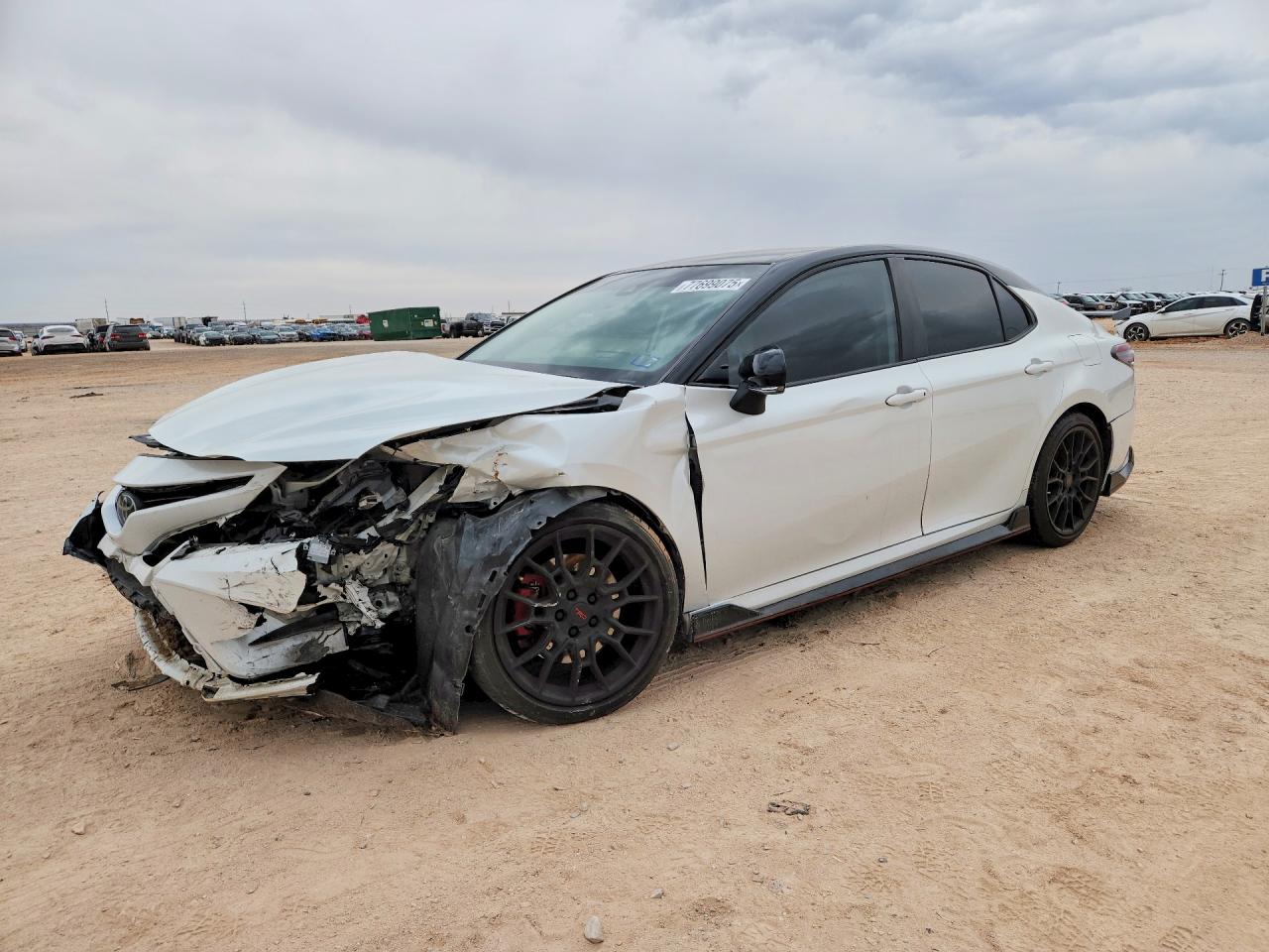 Salvage Toyota Camry Image