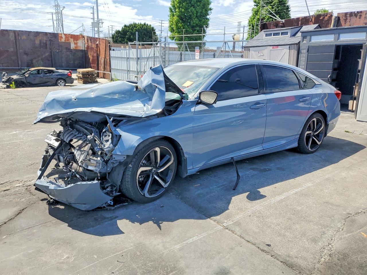 Salvage Honda Accord Image