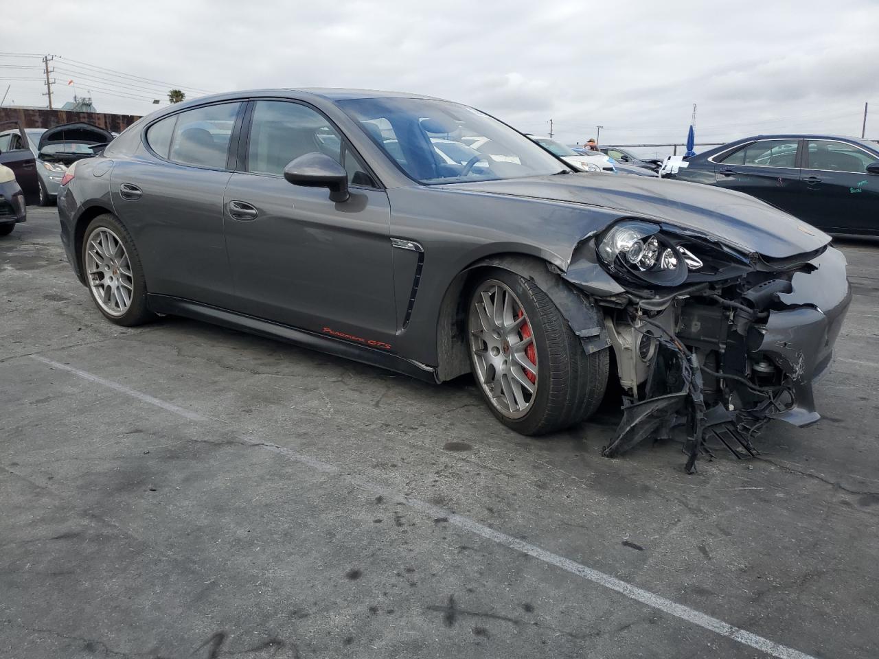 Porsche Panamera Gts