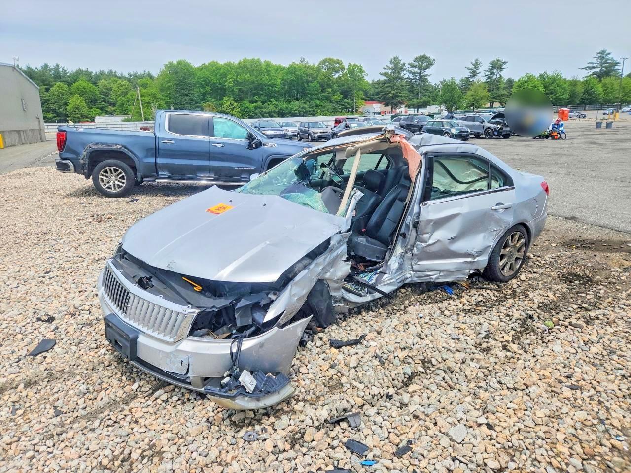 Salvage Lincoln Zephyr Image