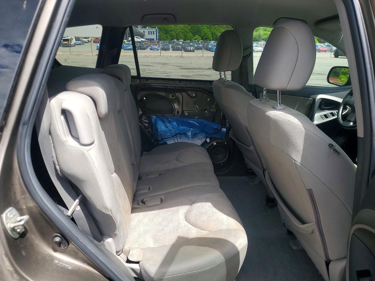 Toyota RAV4 Base