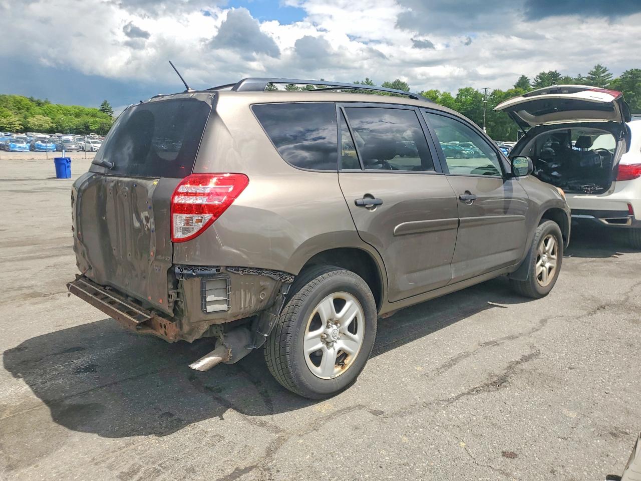 Toyota RAV4 Base