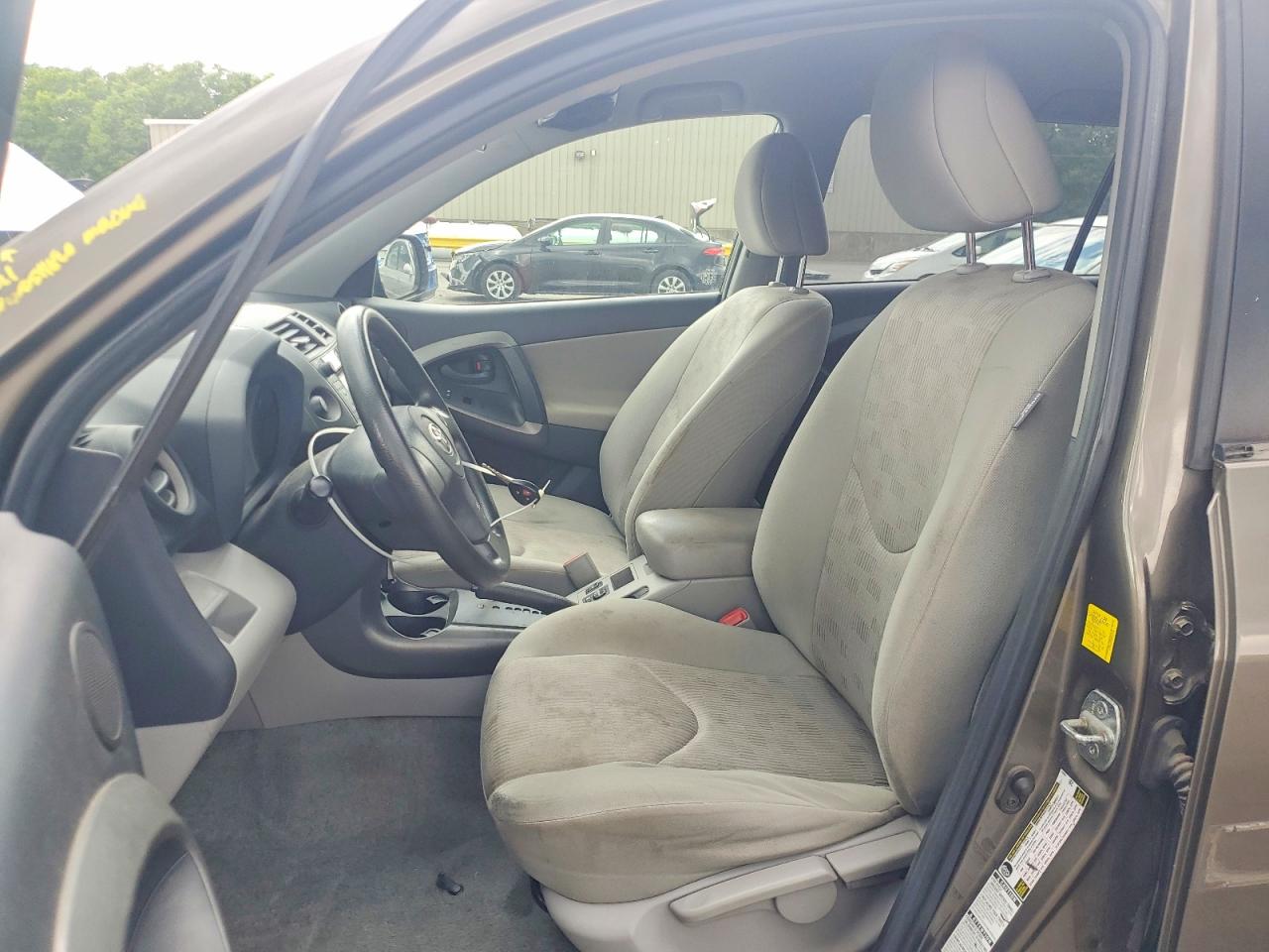 Toyota RAV4 Base