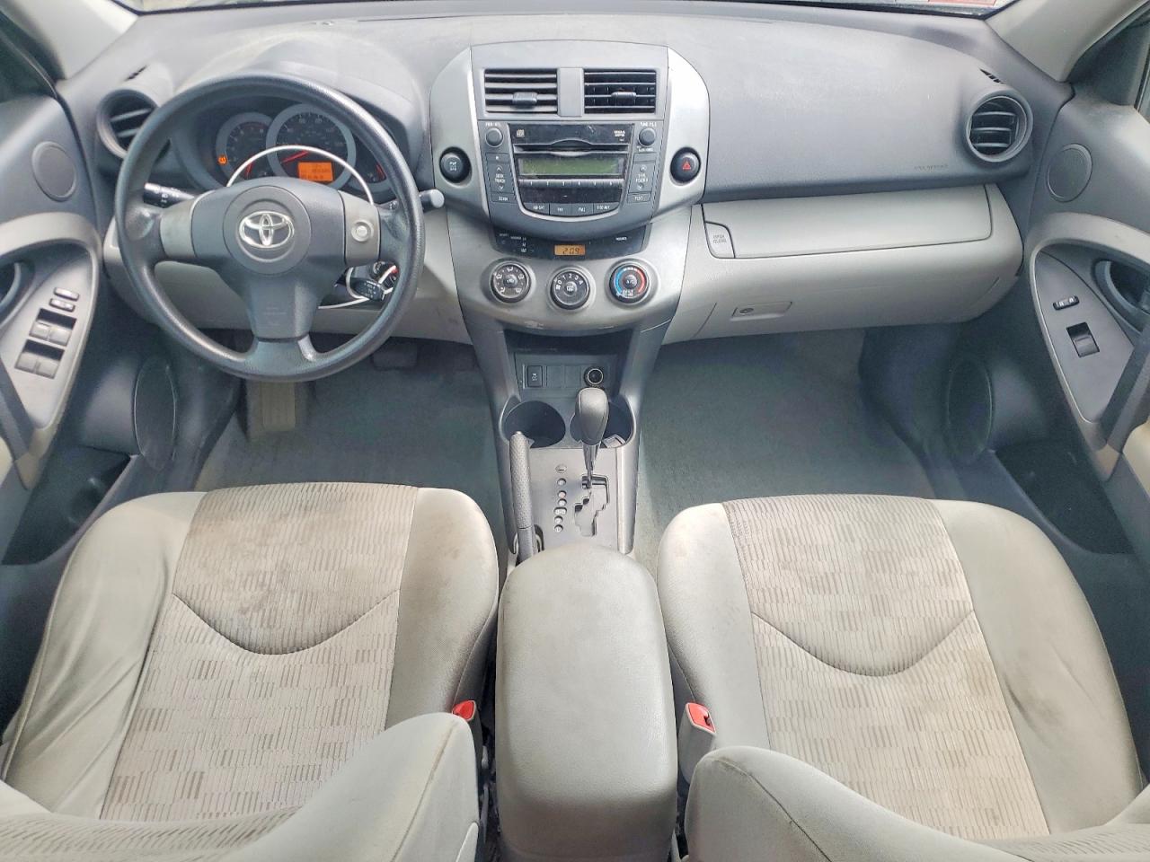 Toyota RAV4 Base