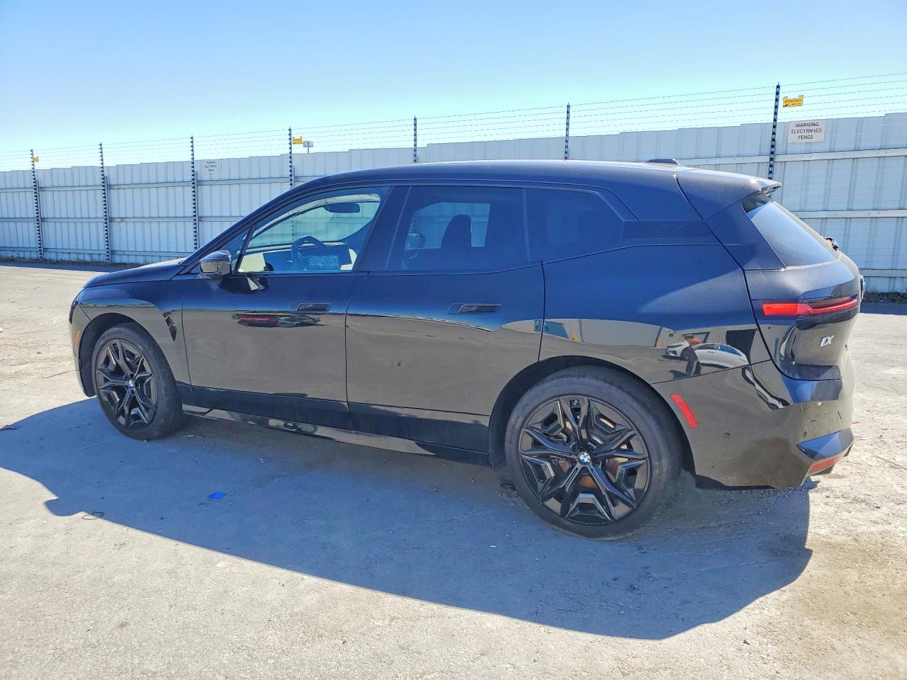 BMW iX Xdrive45