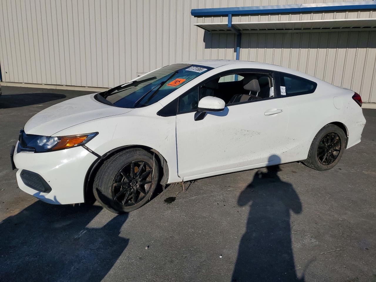 Salvage Honda Civic Image