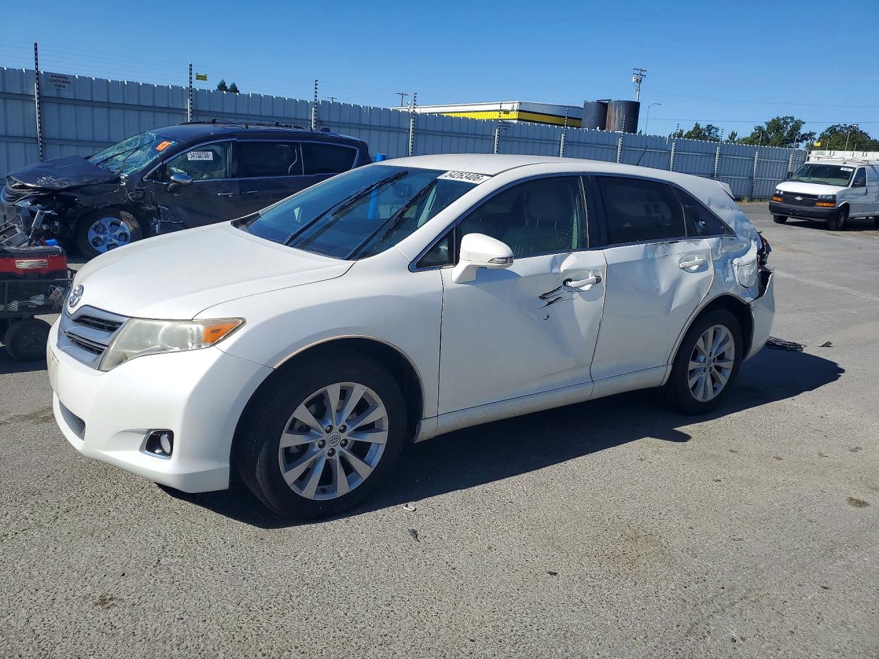 Salvage Toyota Venza Image