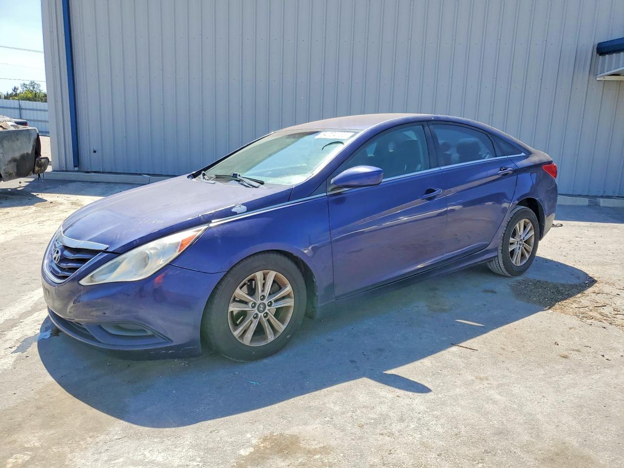 Salvage Hyundai SONATA Image