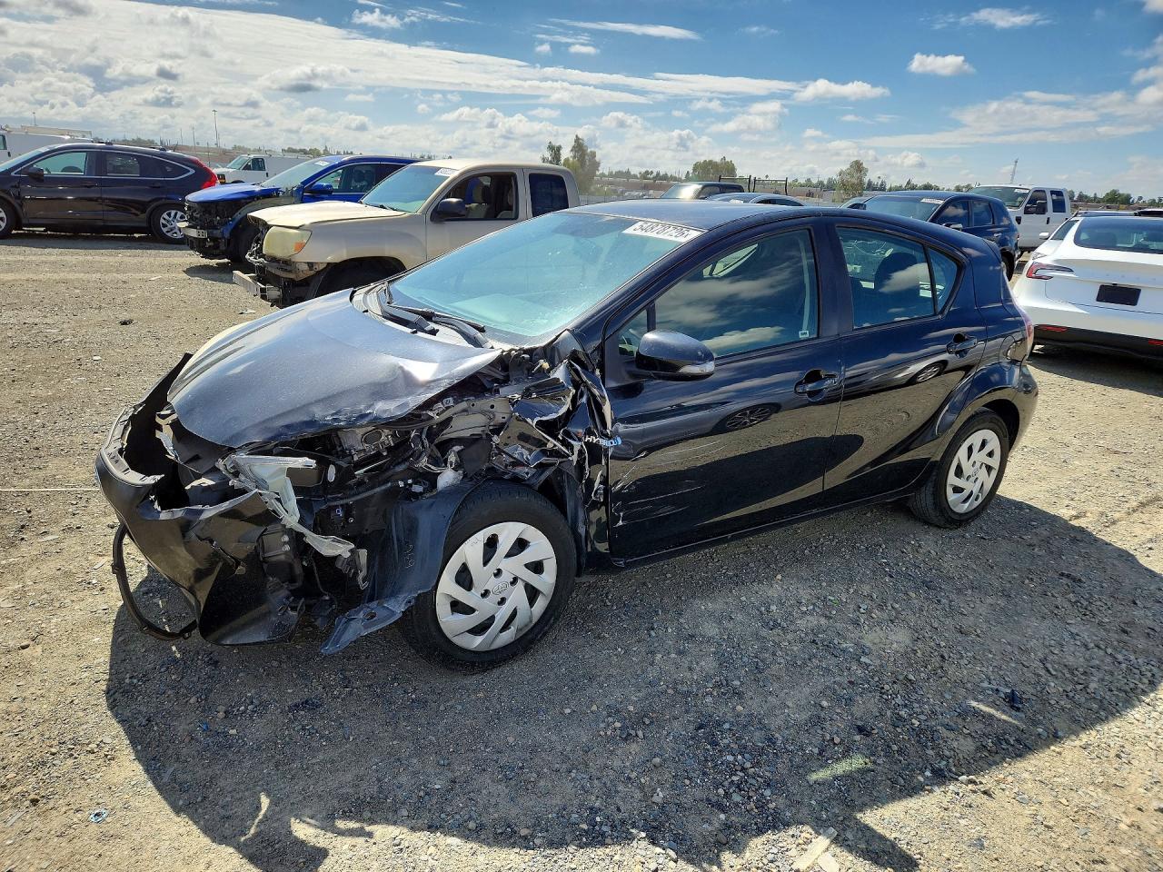 Salvage Toyota Prius Image