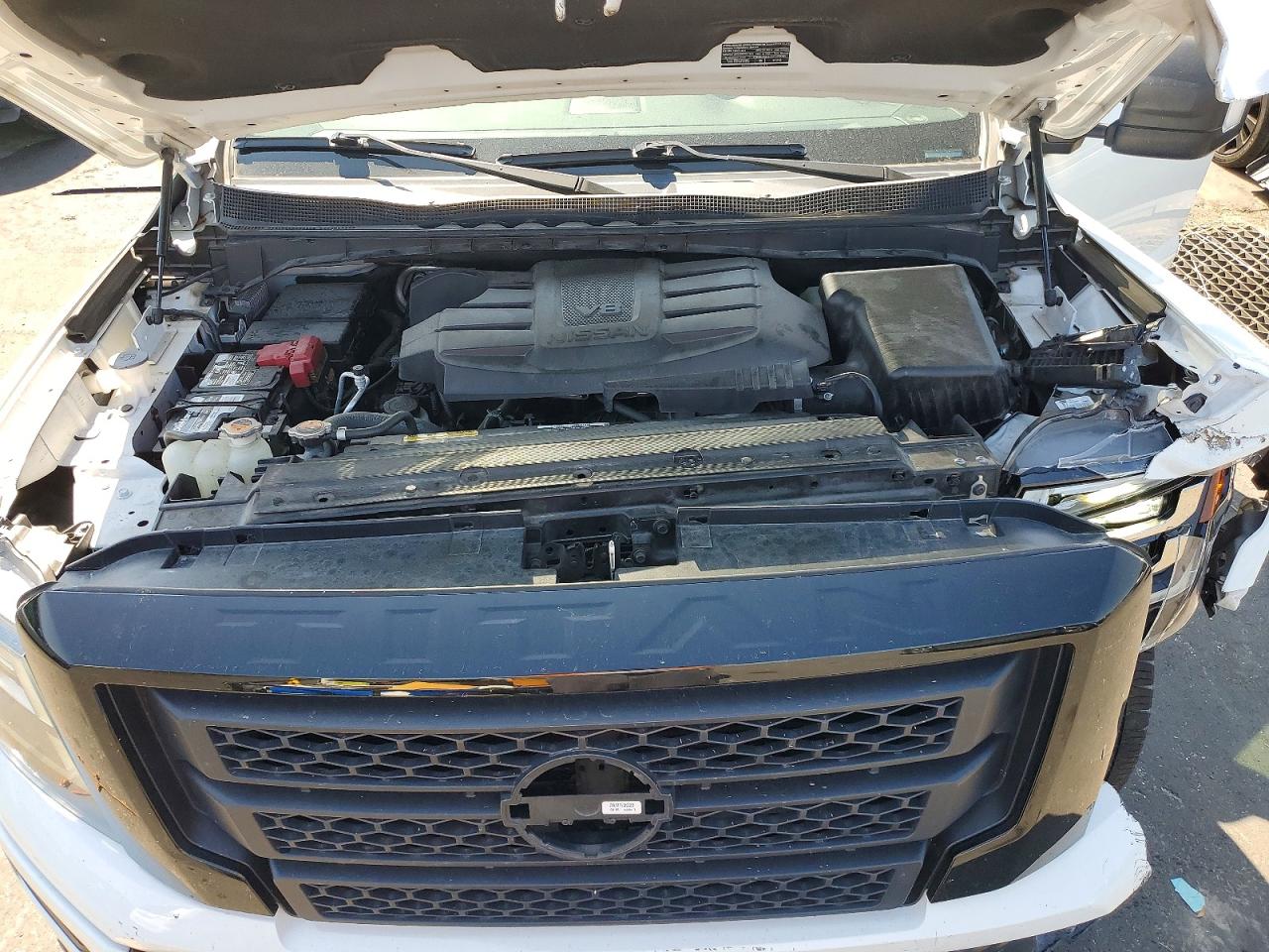 Nissan Titan Sv