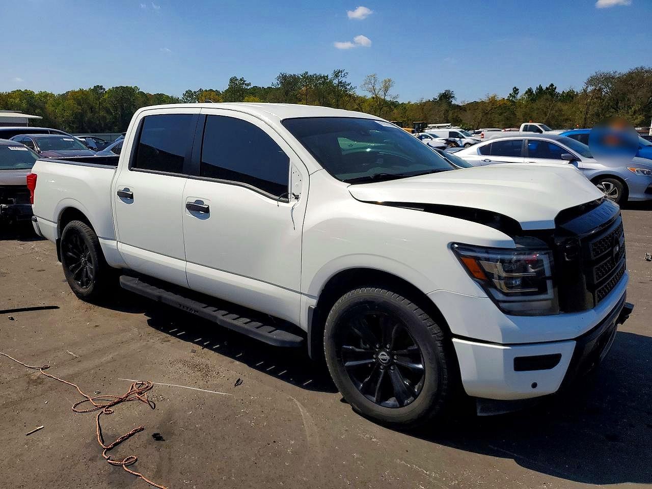 Nissan Titan Sv