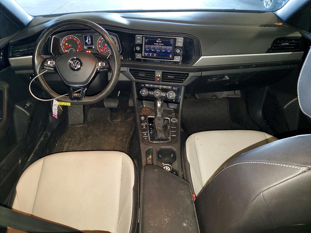Volkswagen Jetta S