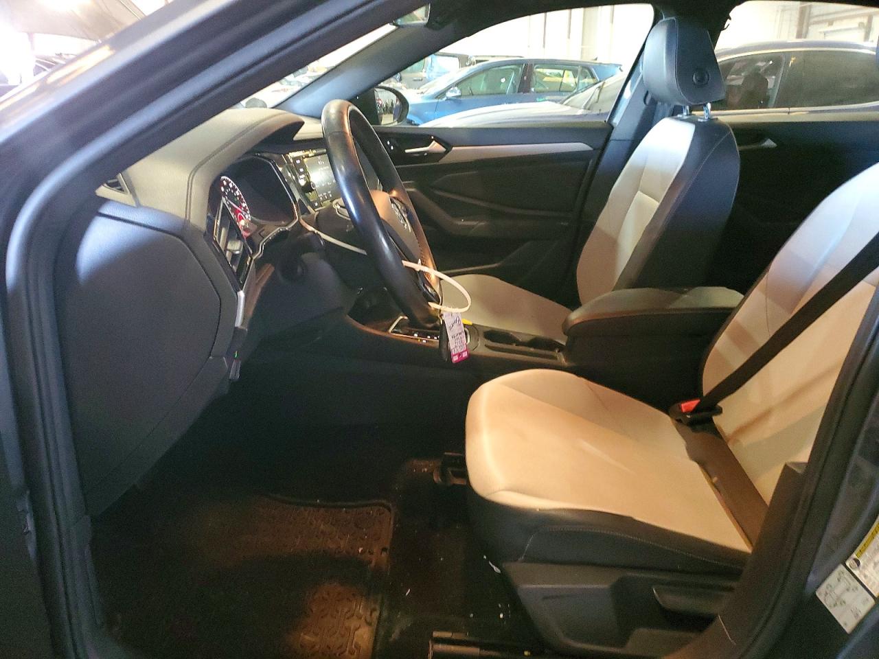 Volkswagen Jetta S