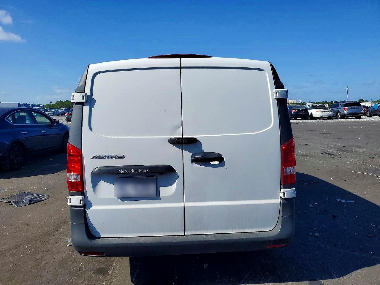 Mercedes-Benz Metris