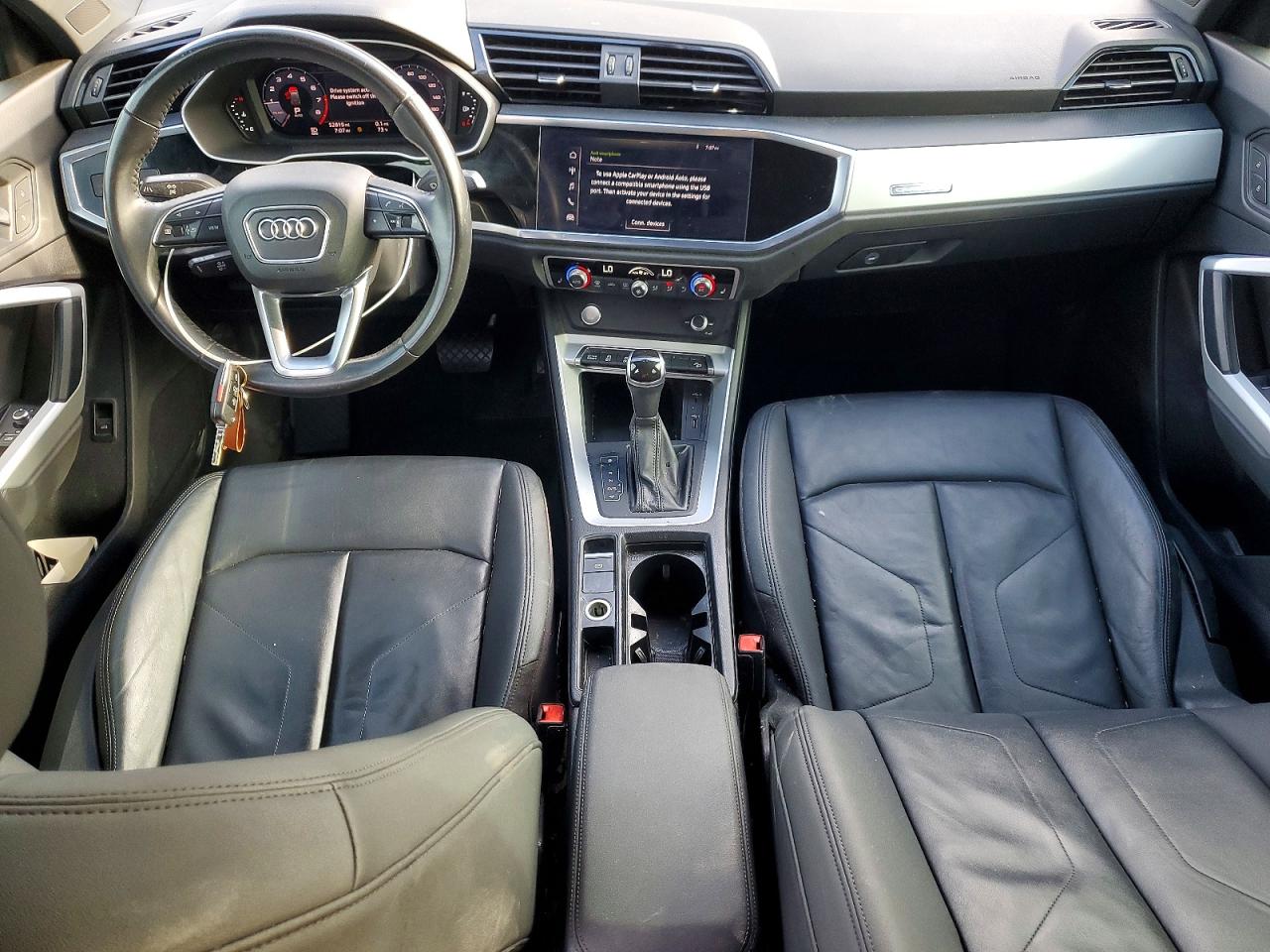 Audi Q3 Premium