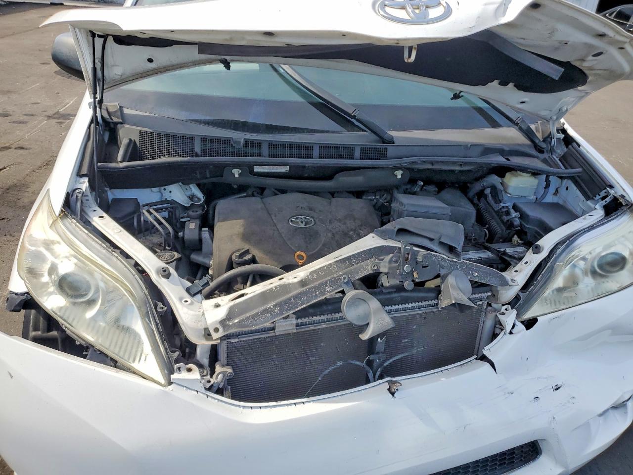 Toyota Sienna L 7-passenger