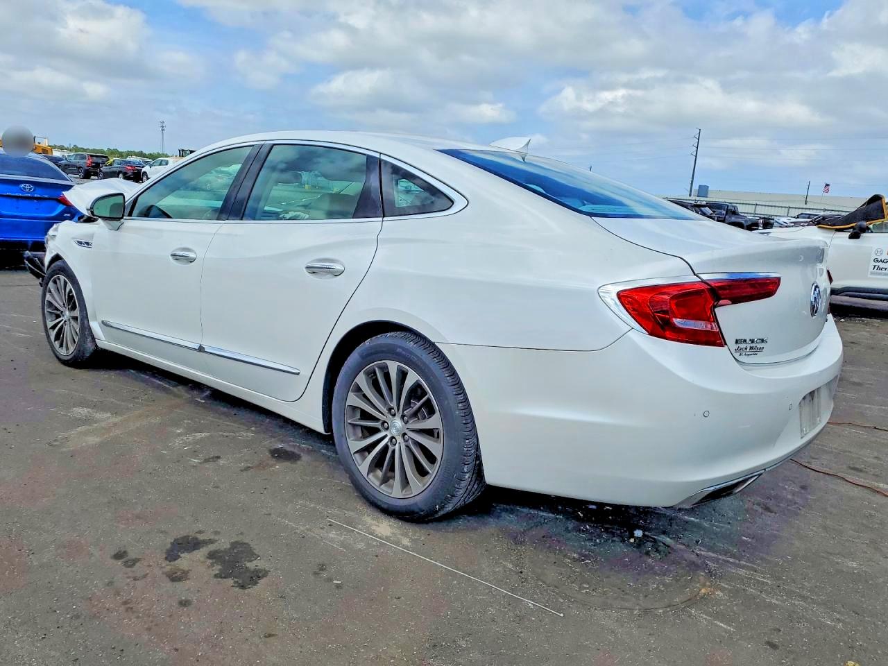 Buick LaCrosse Essence