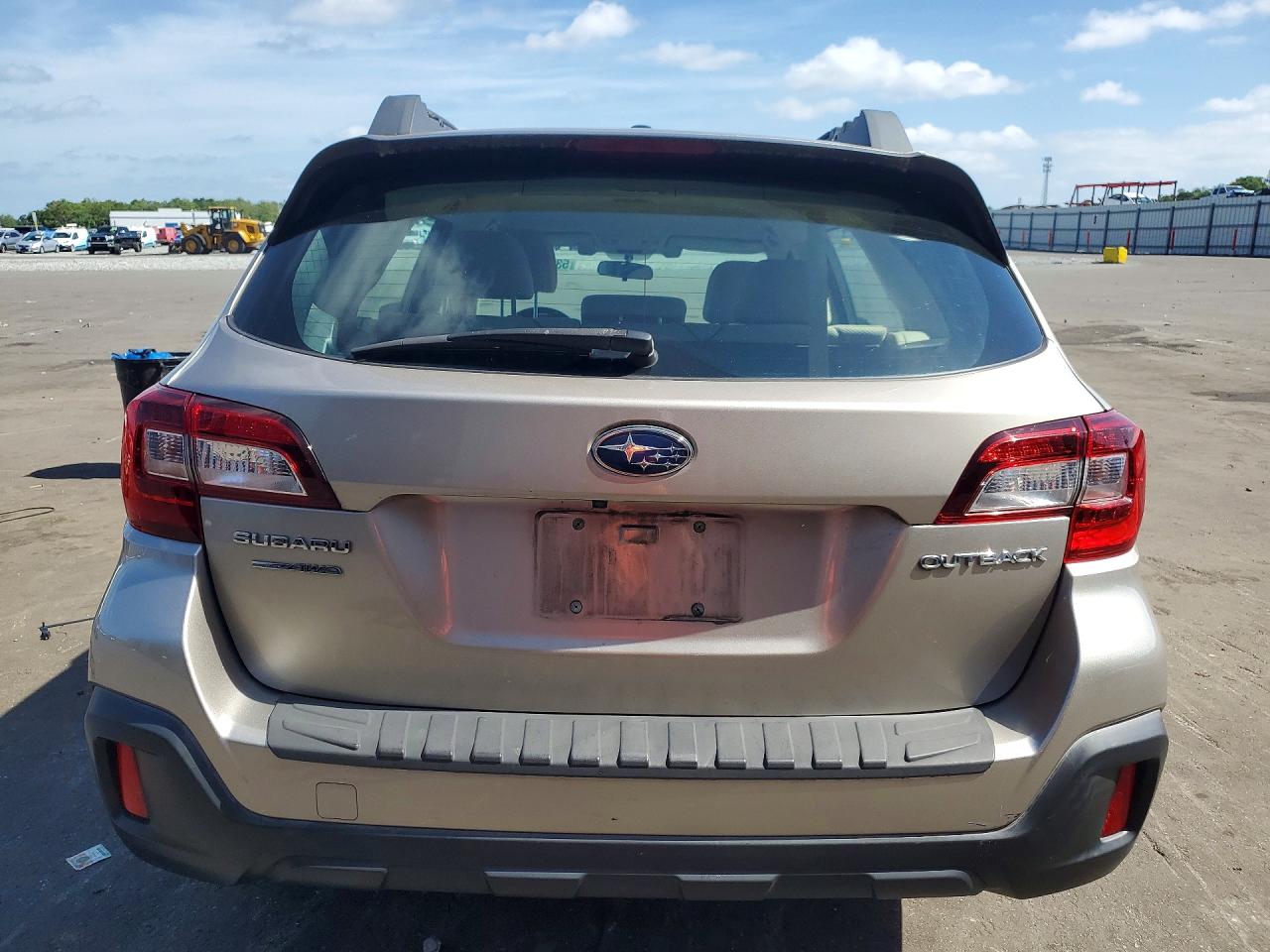 Subaru Outback 2.5i