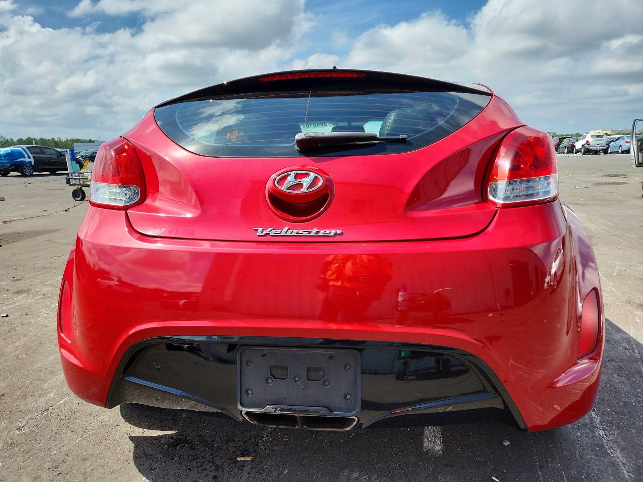 Hyundai VELOSTER Base