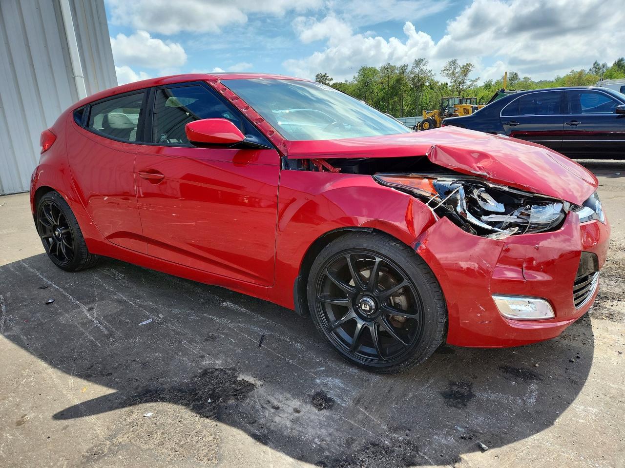 Hyundai VELOSTER Base