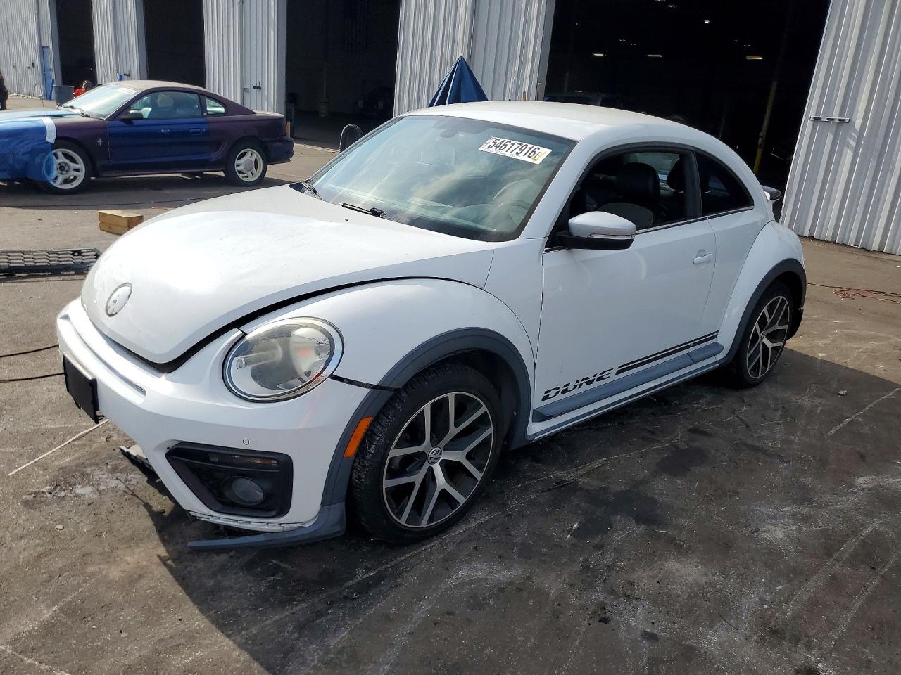 Salvage Volkswagen Beetle Image